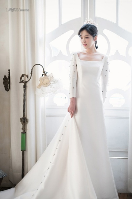 37岁张娜拉穿婚纱高贵华丽写真图片(第5页)