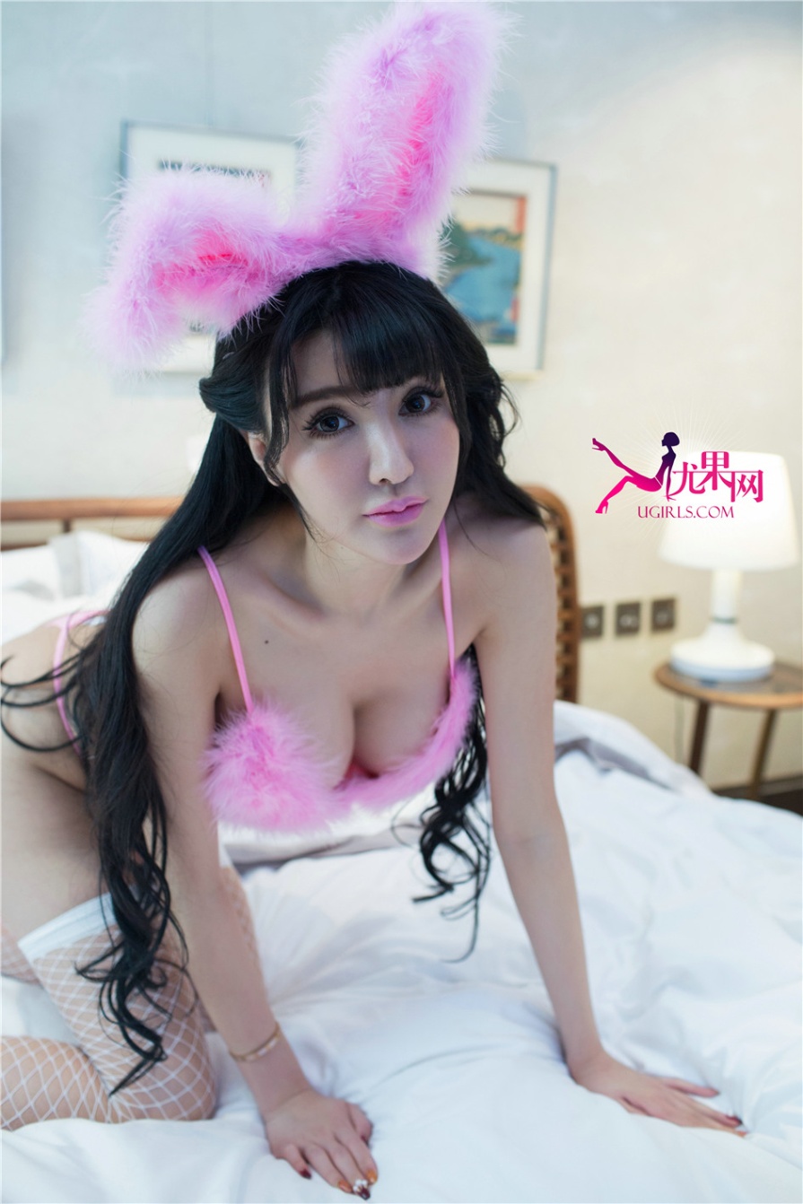 粉红兔女郎黛蓓琪室内性感网袜美腿诱惑大胆人体艺术写真(第13页)