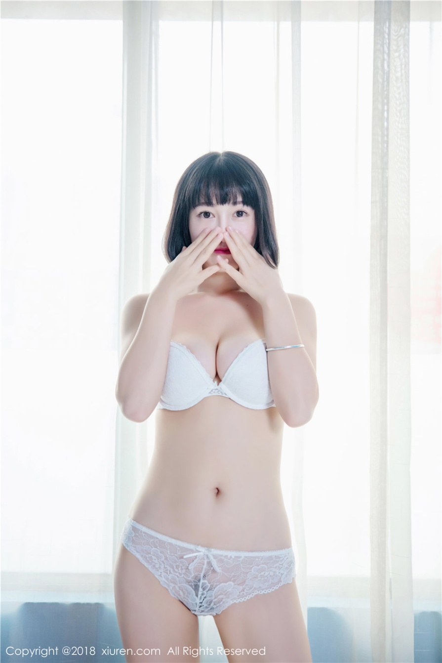 顶级巨乳美女小探戈室内透视装人体艺术写真(第5页)