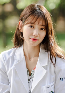 韩剧《医生们》朴信惠护士装剧照图片