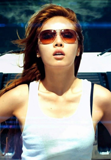 性感女神金泫雅户外写真图片