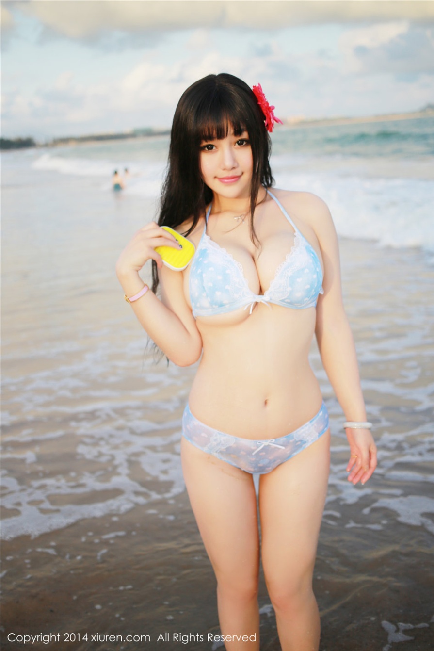 极品巨乳美女Barbie可儿海边大胆人体艺术写真图片(第29页)