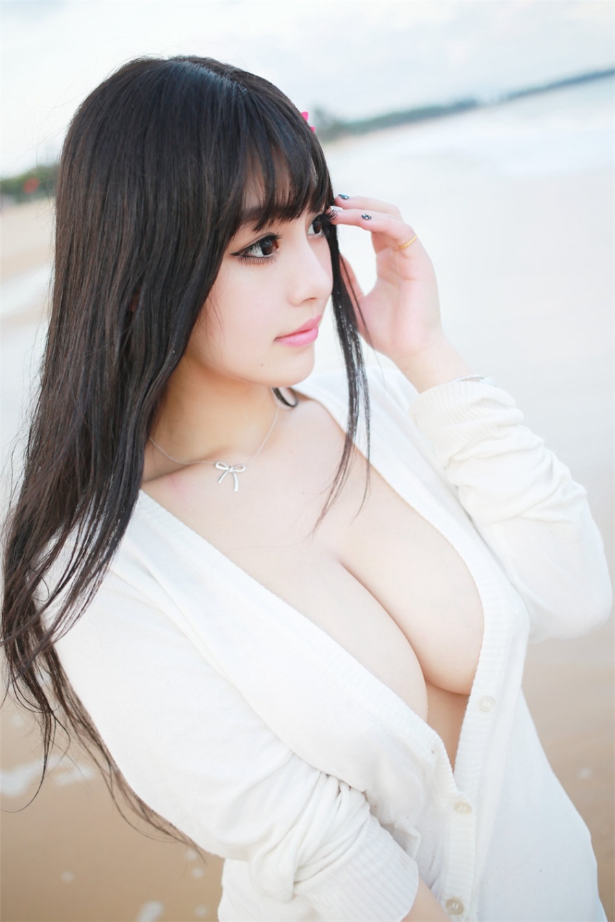 极品巨乳美女可儿海边大胆人体艺术写真图片(第34页)