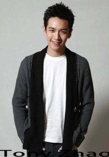 柯震东晒帅气写真照片