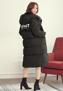 林允儿冬羽绒服搭配图片