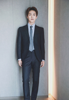 帅哥明星马天宇超帅西装写真图片超清