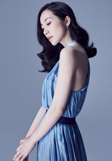 韩雪穿的漏肩衣服图片