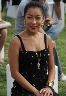 美女明星吉克隽逸出席活动图片