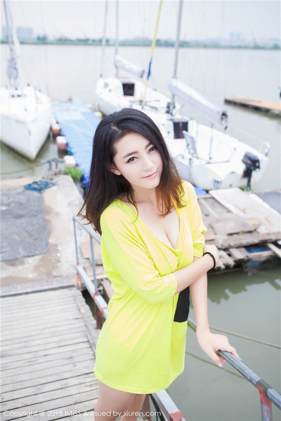 巨乳美女夏茉GIGI户外大胆撩衣人体艺术街拍(第27页)