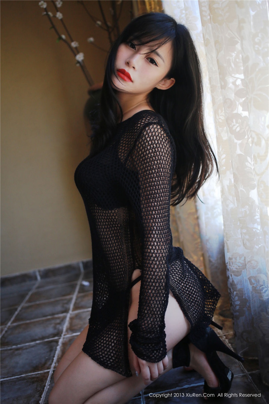 妖艳美女易欣情趣透视装大胆人体艺术照(第32页)