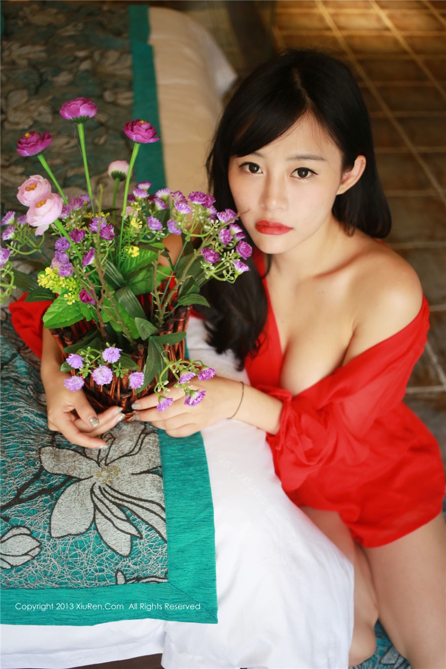 妖艳美女易欣情趣透视装大胆人体艺术照(第39页)