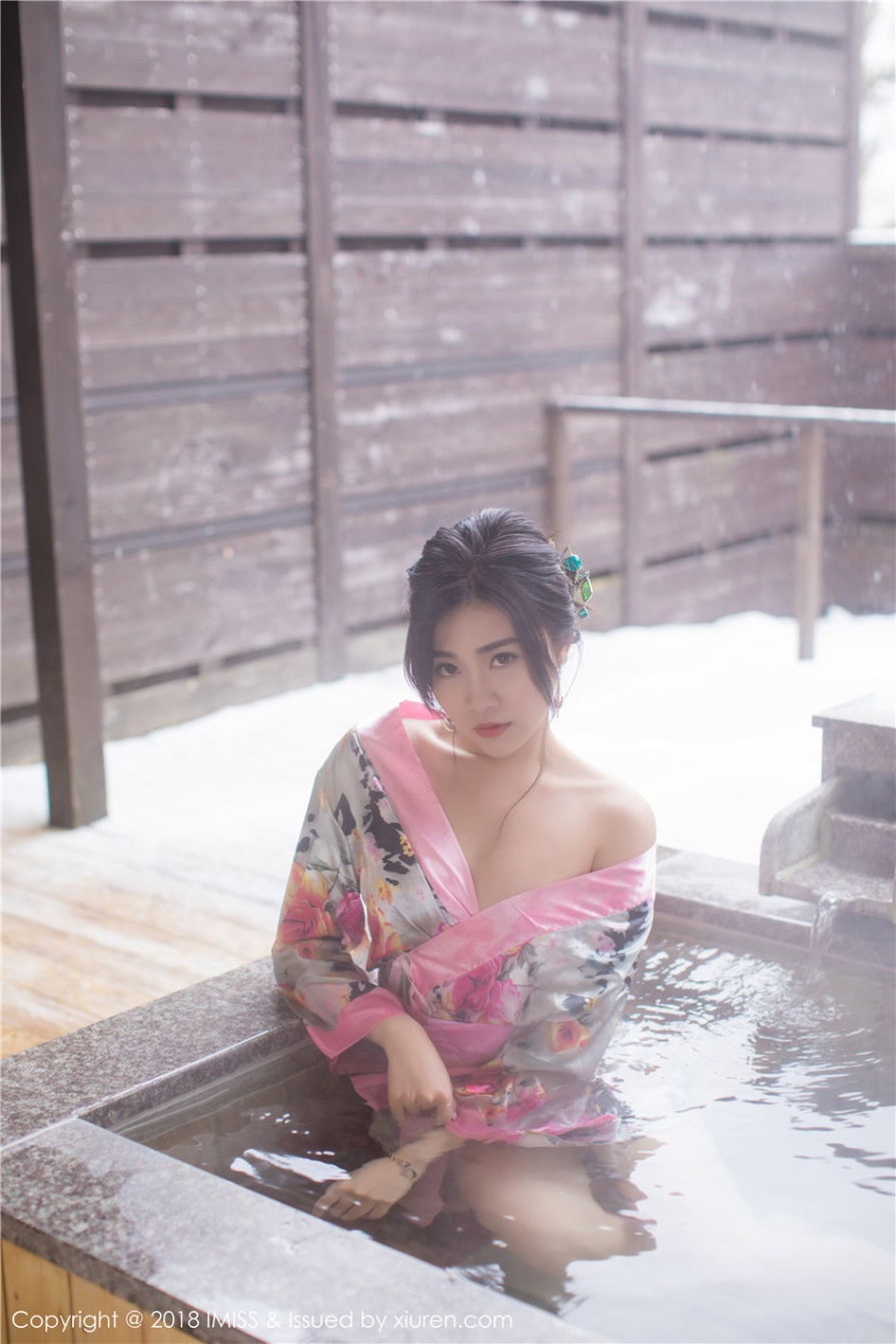中国美女许诺Sabrina日本旅拍蕾丝情趣内衣人体艺术写真(第5页)