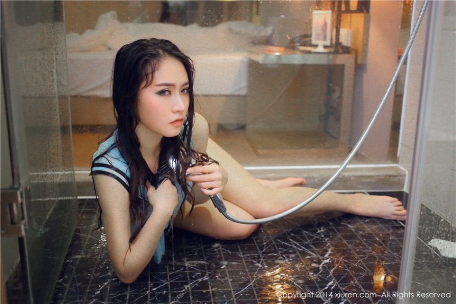 极品身材美女诗诗酒店透视装湿身大胆人体艺术照(第44页)