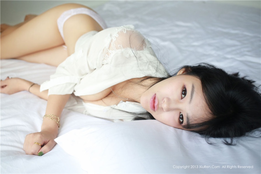 小清新美女易欣透明内衣大胆人体艺术照(第68页)