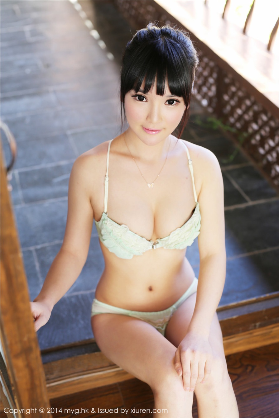 童颜巨乳美女妮儿户外性感内衣大胆人体 艺术照(第16页)