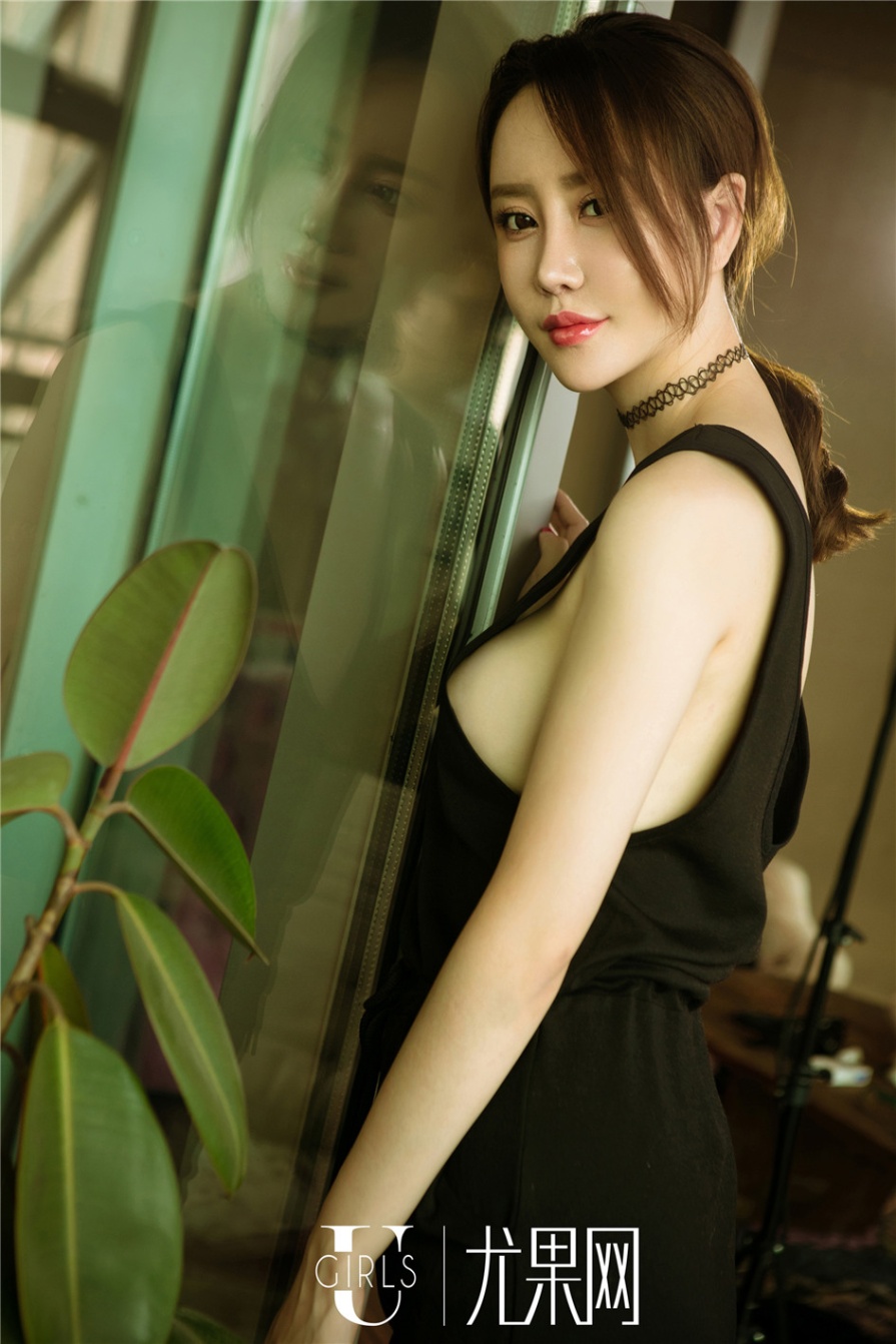 顶级身材美女欣凌极品雪白巨乳诱惑写真图片(第36页)
