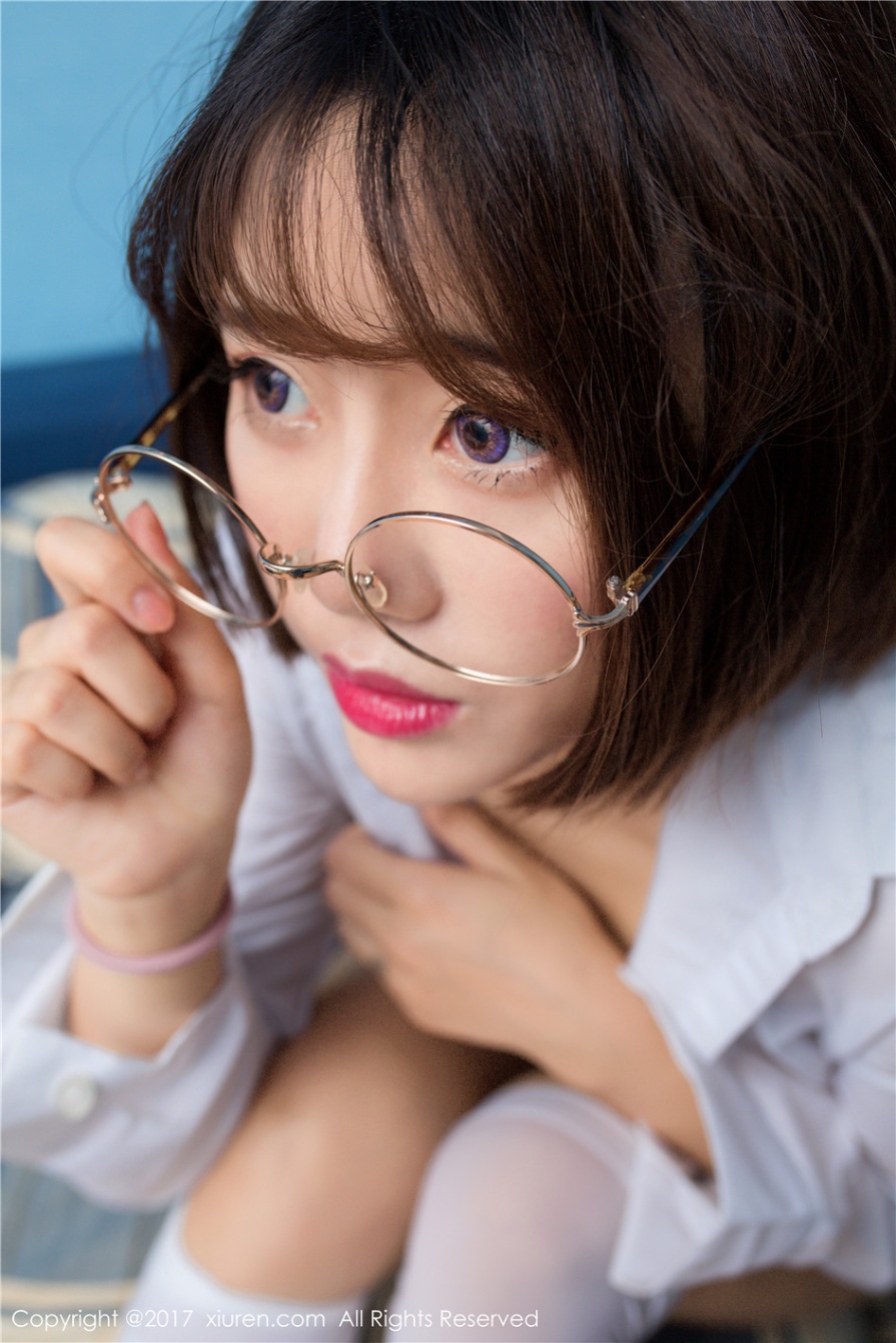 风骚美女兜豆靓Youlina室内透视装大胆人体艺术照(第34页)