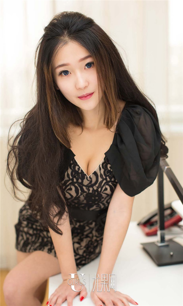 惊艳颜值美女靳宝室内情趣内衣大胆人体艺术照(第26页)