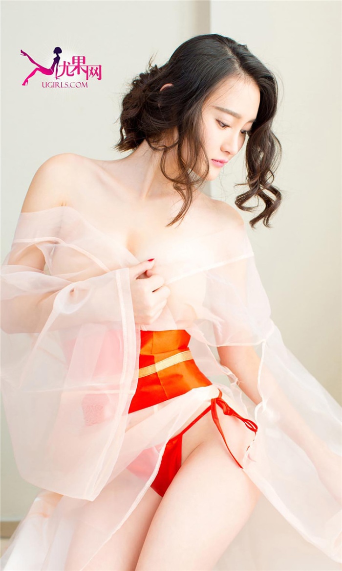 大胆人体模特潇潇透视装丁字裤雪白美臀诱惑写真(第16页)