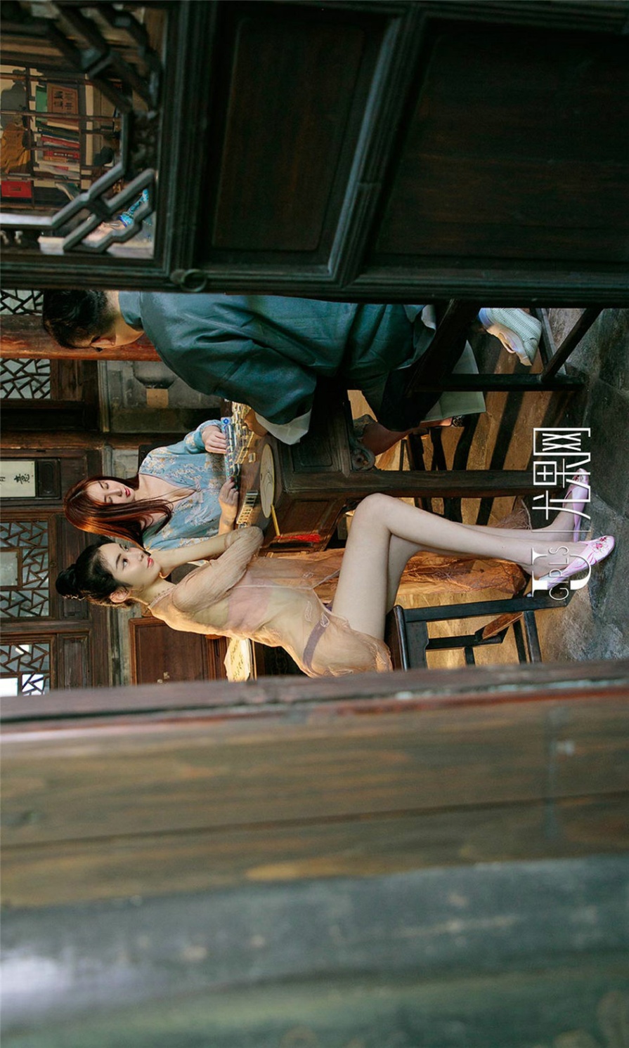 古装旗袍美女方子萱&amp;苏小曼性感内衣肥臀诱惑大胆人体艺术写真(第30页)