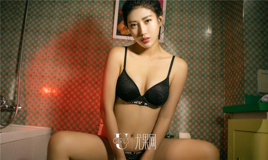 冷艳美女模特安琪室内性感裤袜翘臀诱惑大胆人体艺术写真(第20页)