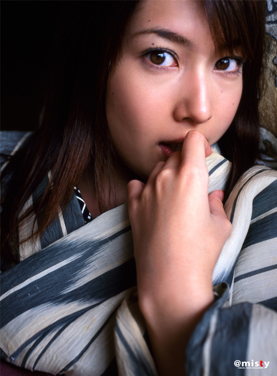 日本和服美女小林恵美居家大胆人体艺术写真(第29页)