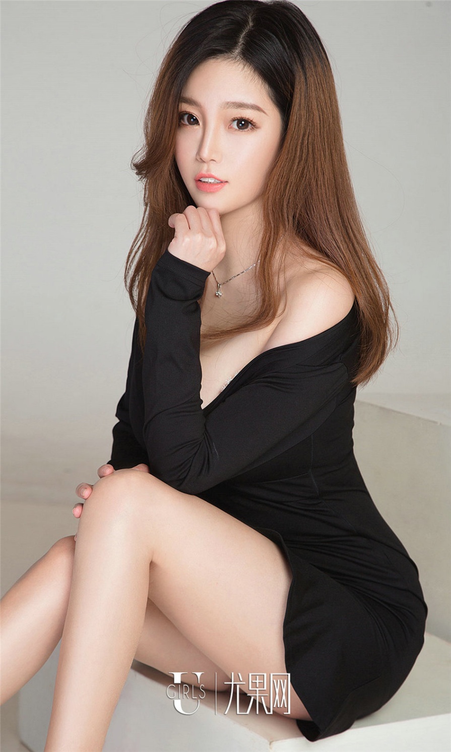 惊艳美女孟十朵室内性感内衣巨乳诱惑大胆人体艺术写真(第26页)