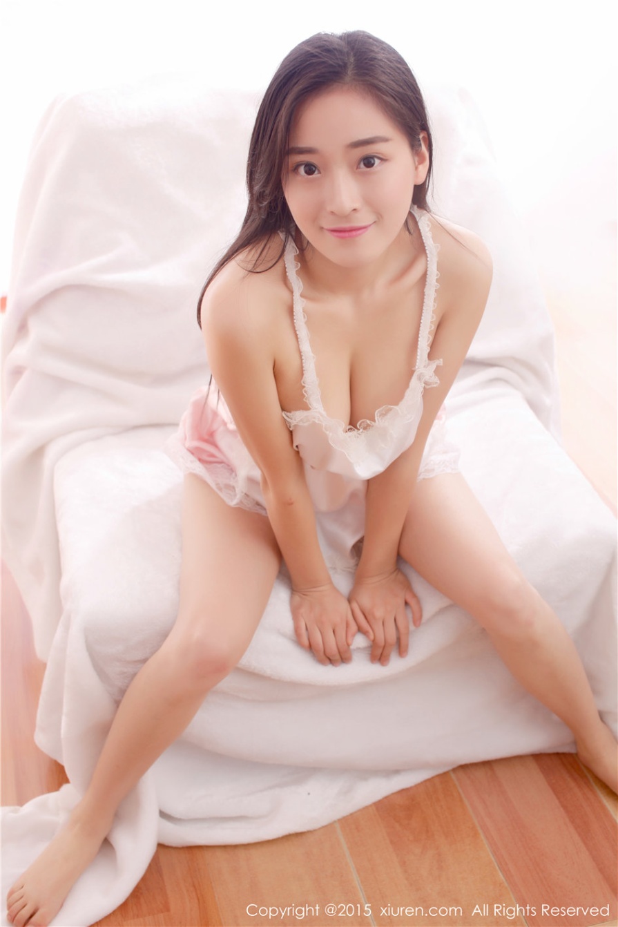 气质美女模特乔伊joy吊带睡衣无内雪白玉乳诱惑大胆人体艺术写真(第30页)