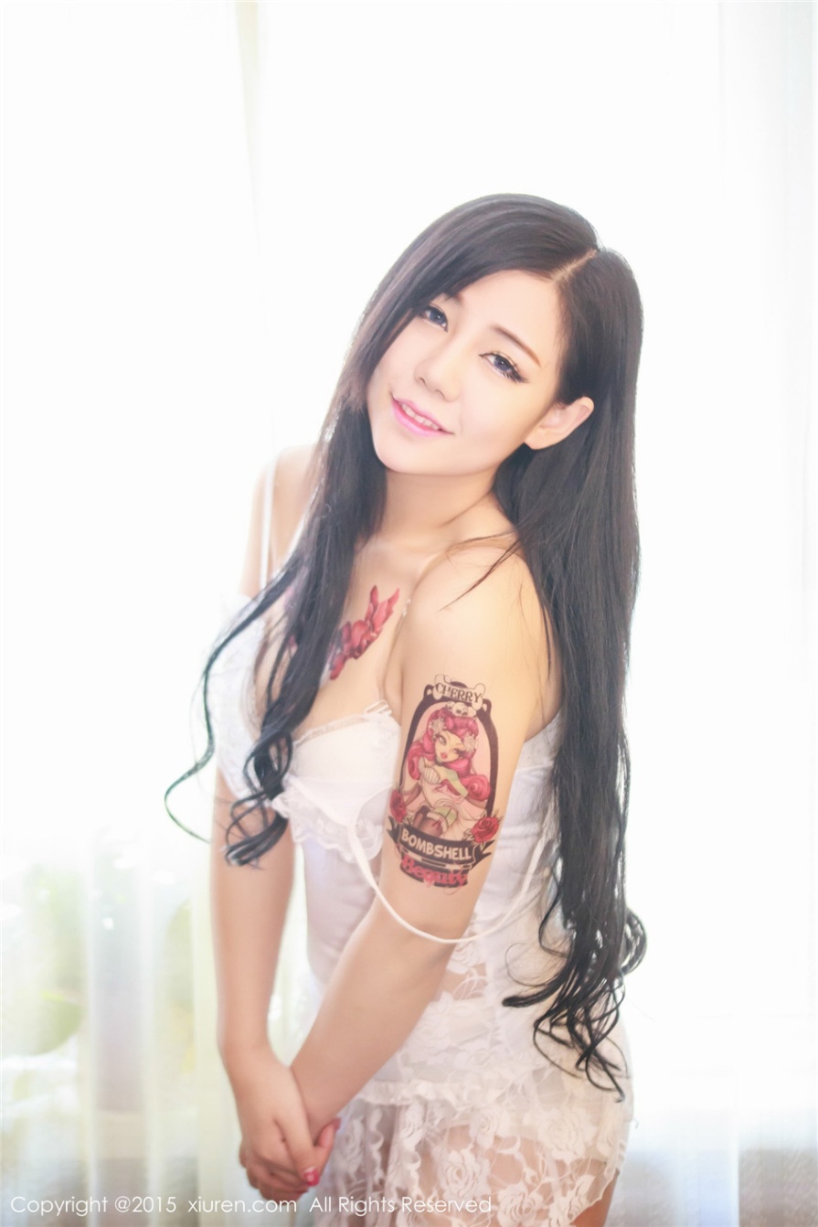 纹身美女模特旭旭床上性感乳沟诱惑写真图片(第62页)