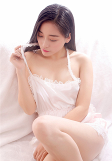 气质美女模特乔伊joy吊带睡衣无内雪白玉乳诱惑大胆人体艺术写真