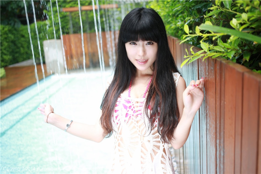 西西人体模特刘雪妮泳池性感比基尼白嫩美乳诱惑写真图片(第33页)