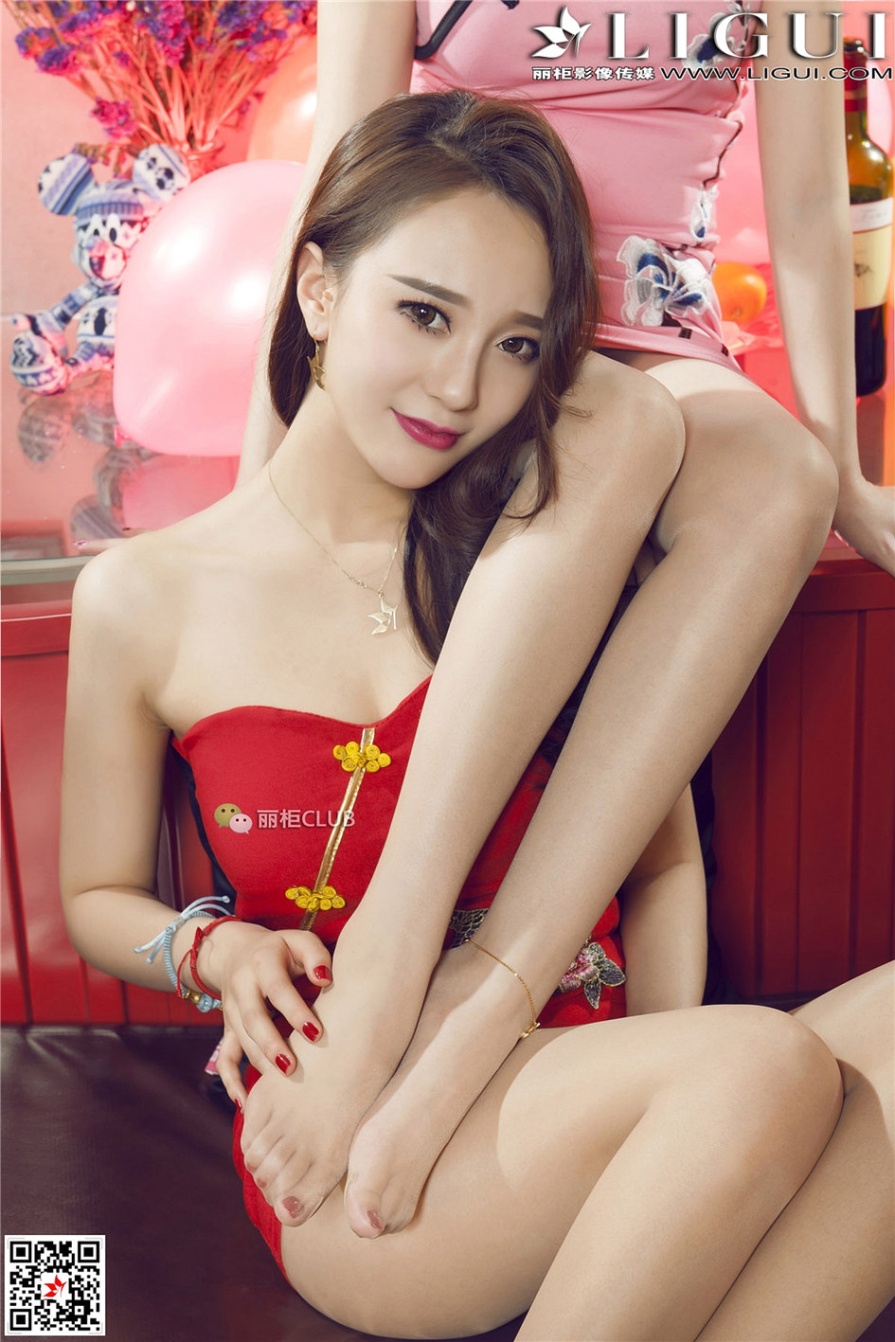 顶级人体模特美女桃子&amp;Vicky丝袜玉足写真照片(第91页)