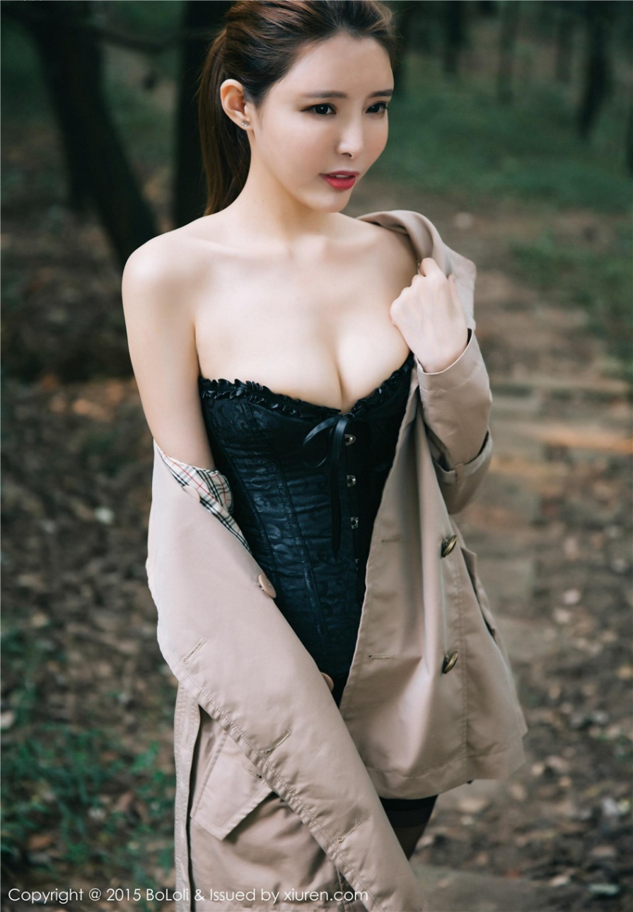 顶级人体模特美女夏小秋秋秋户外雪白美乳诱惑写真图片(第42页)