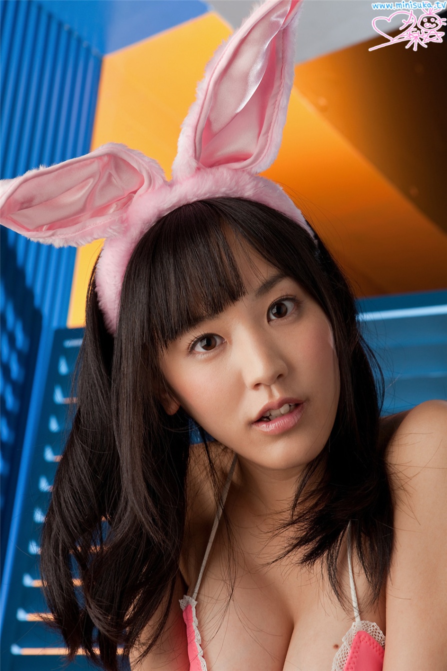 日本女优浜田由梨室内爆乳人体私拍图片(第156页)