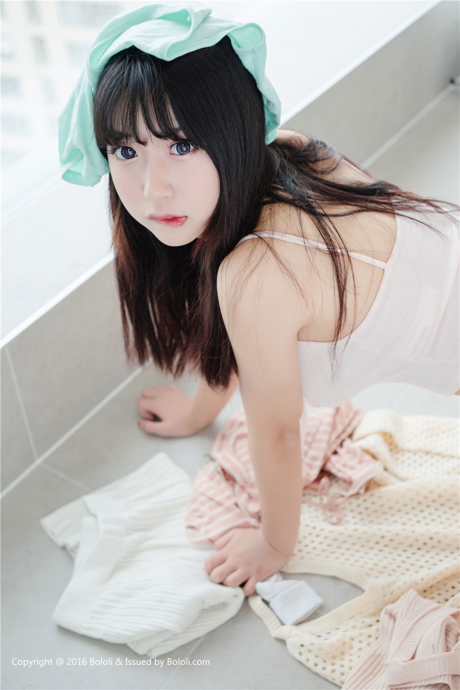 童颜巨乳美女猫九酱Sakura洗衣房大胆人体艺术写真图片(第5页)