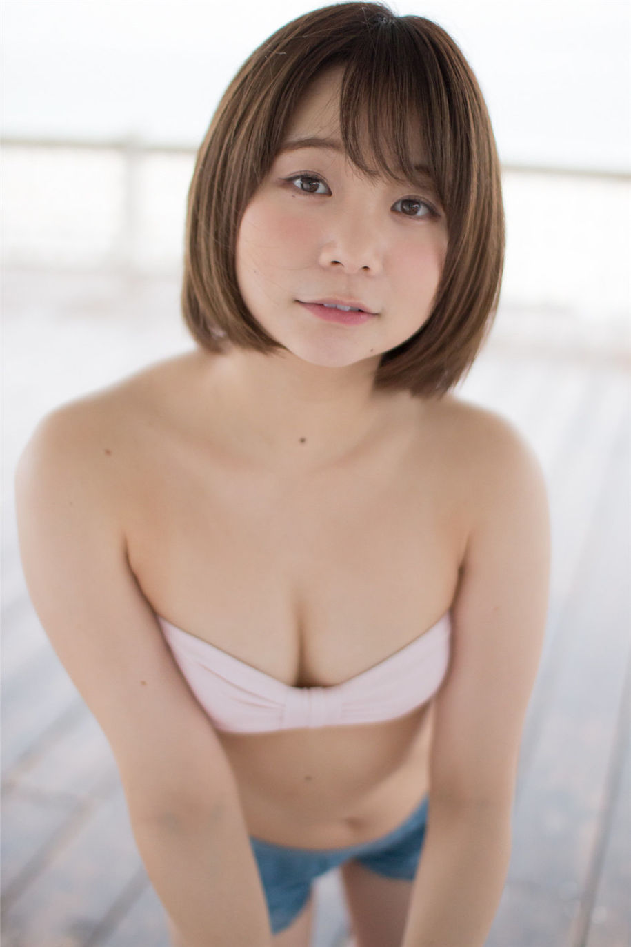 日本美女MANA真奈户外性感内衣人体艺术写真图片(第36页)