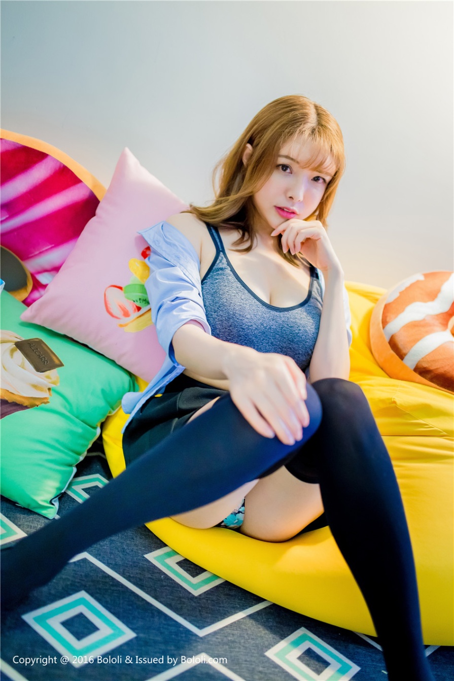 极品美女夏小秋秋秋室内白皙美臀诱惑人体私拍照片(第37页)