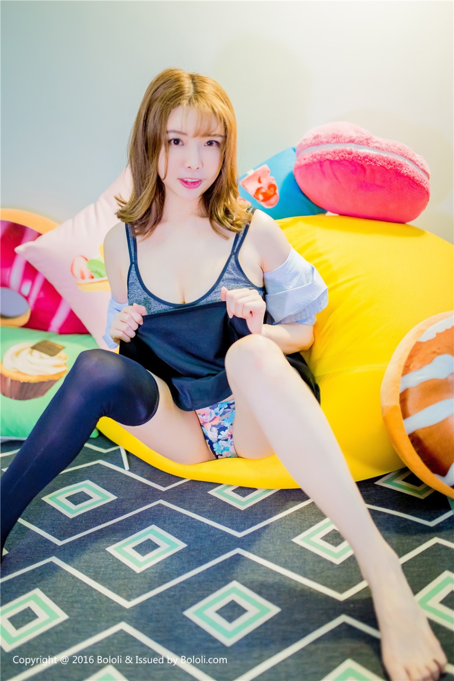 极品美女夏小秋秋秋室内白皙美臀诱惑人体私拍照片(第53页)