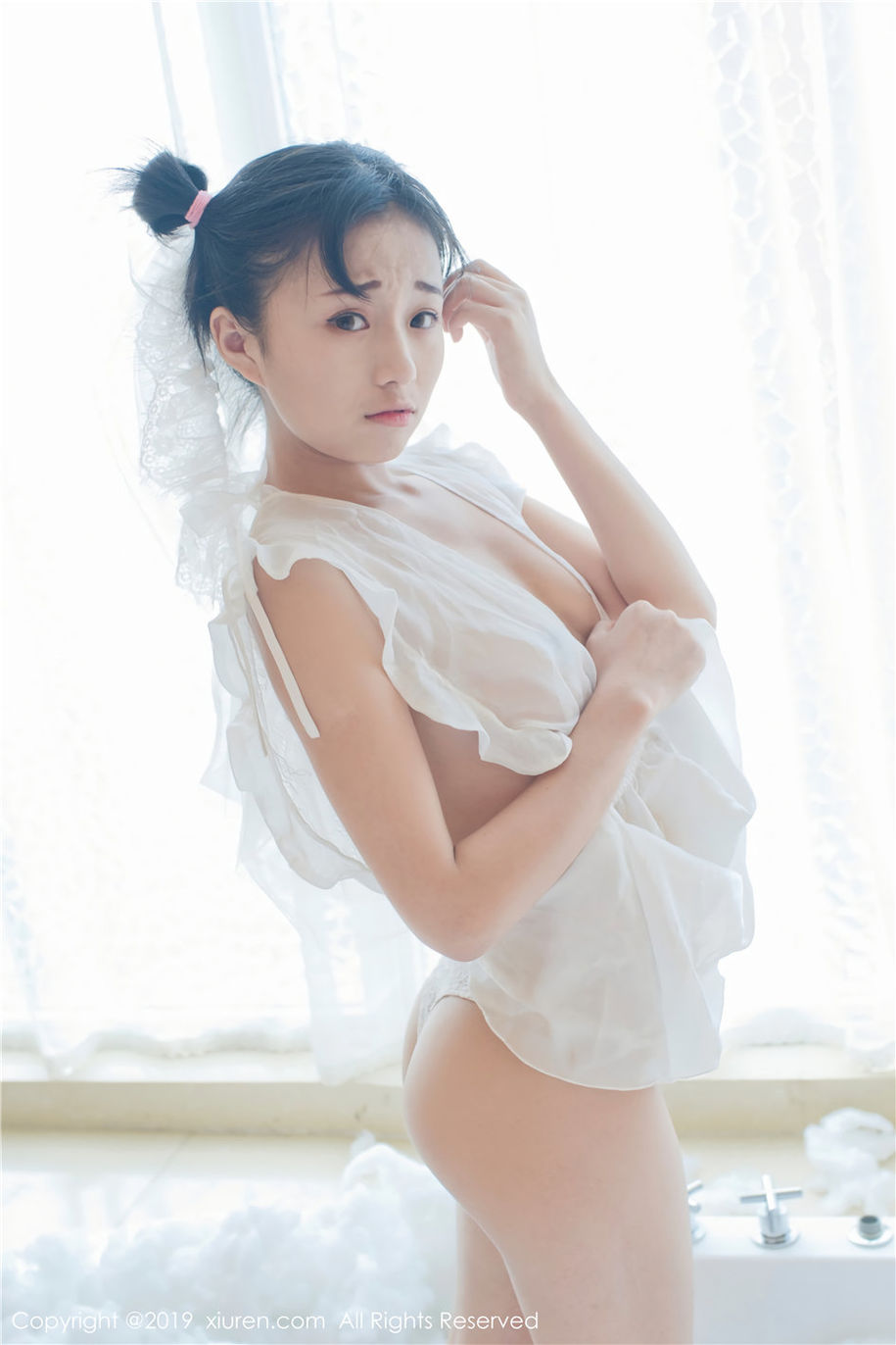 童颜巨乳美女仓井优香室内大胆人体艺术写真图片(第14页)