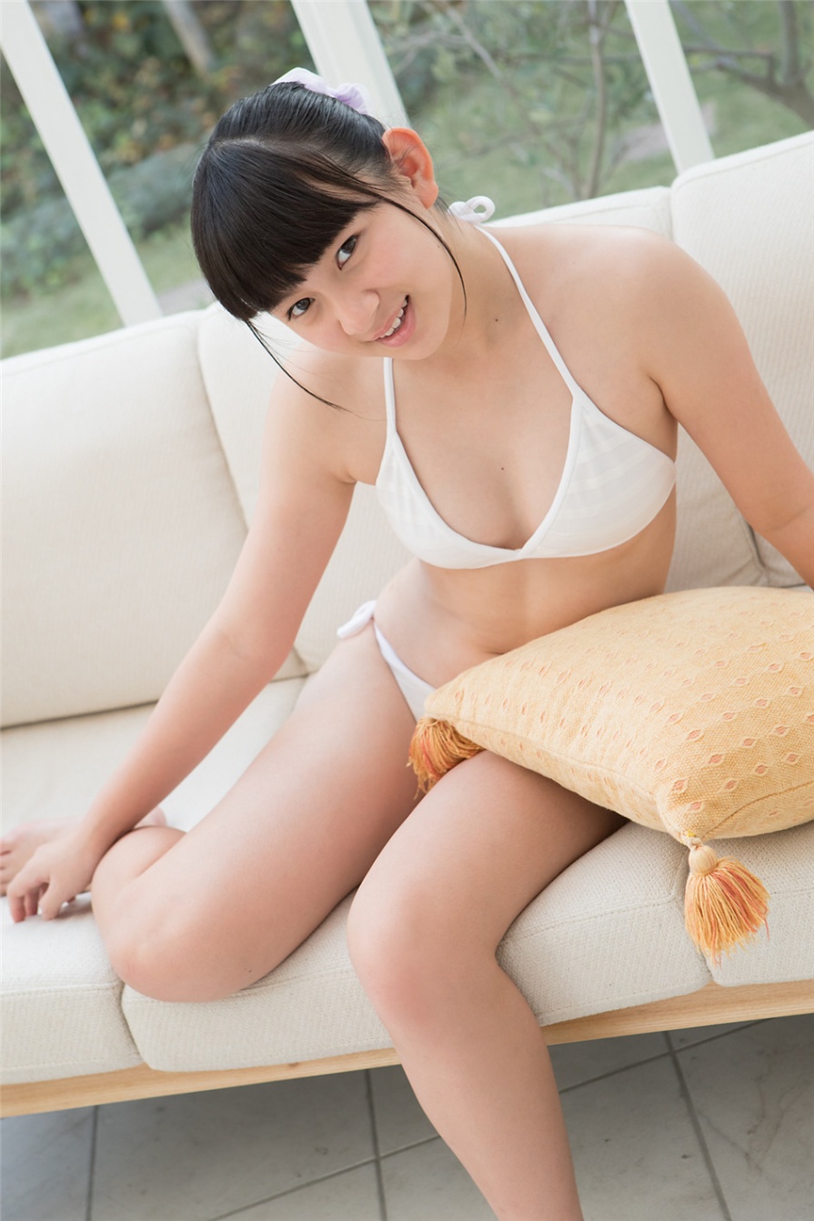 日本美女村みるく性感比基尼撩人姿势大胆人体艺术写真图片(第5页)