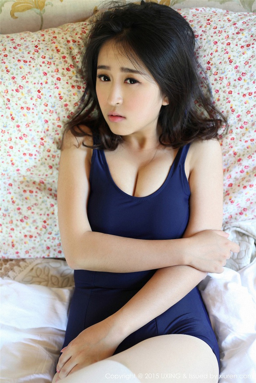 甜美可人少女煊煊性感泳装雪白巨乳诱惑人体私拍(第31页)