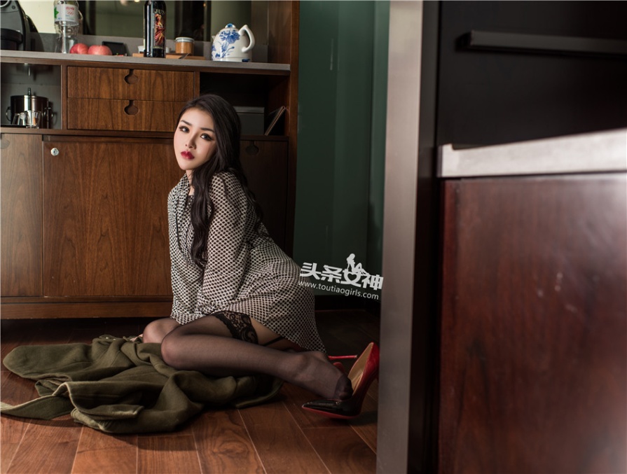 风骚美女陈宇曦浴室性感丁字裤胆大人体艺术写真图片(第16页)