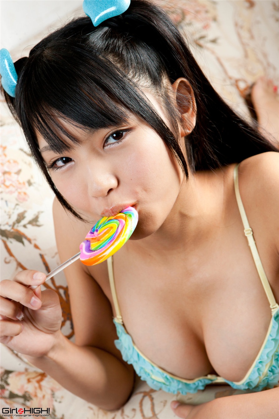 日本萝莉美女永井里菜室内性感内衣人体艺术写真图片(第99页)