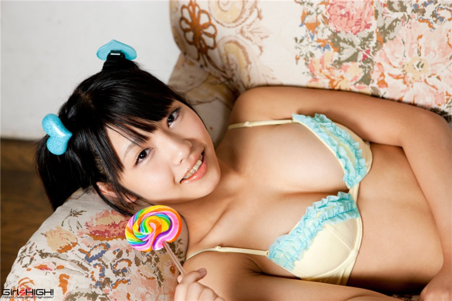 日本萝莉美女永井里菜室内性感内衣人体艺术写真图片(第116页)