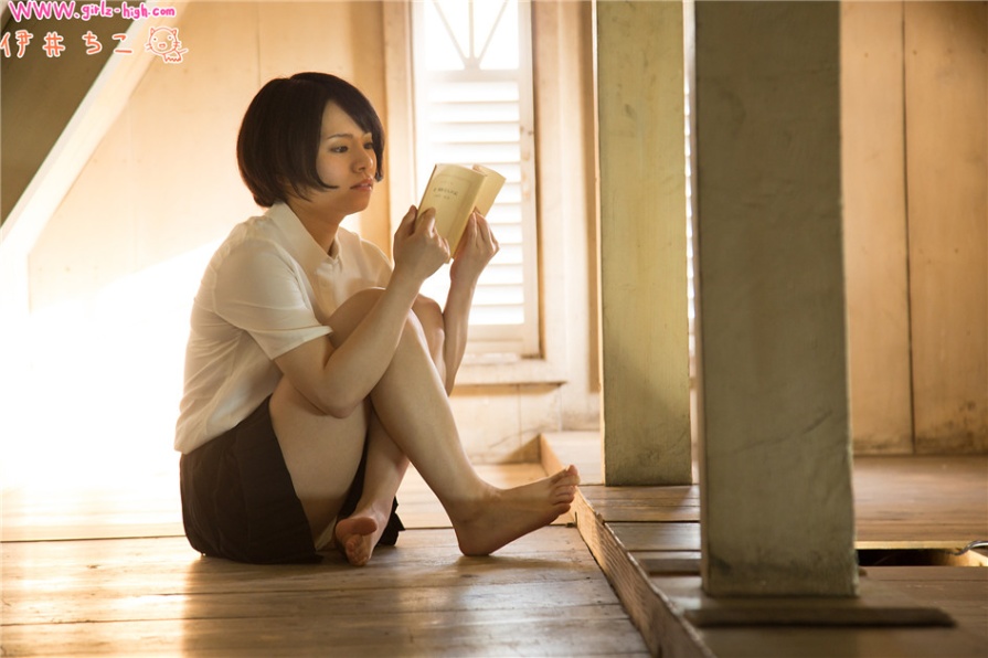 日本熟女室内性感肥臀人体艺术写真图片(第3页)