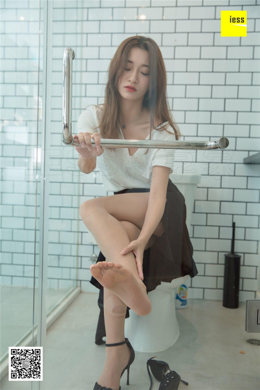 气质美女秋秋浴室西西人体艺术写真图片(第39页)