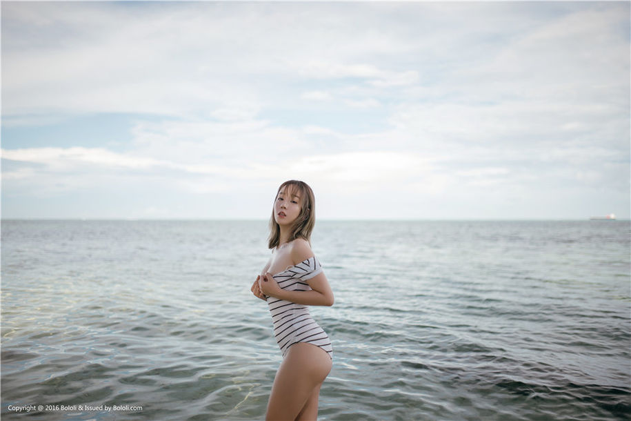 顶级人体模特王雨纯高叉泳装巨乳诱惑写真图片(第24页)