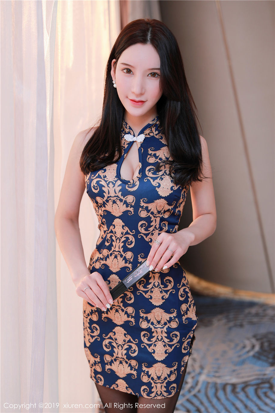秀人网 妖艳黑丝美女周于希Sandy雪白肥臀香艳西西人体喷血写真图片(第51页)