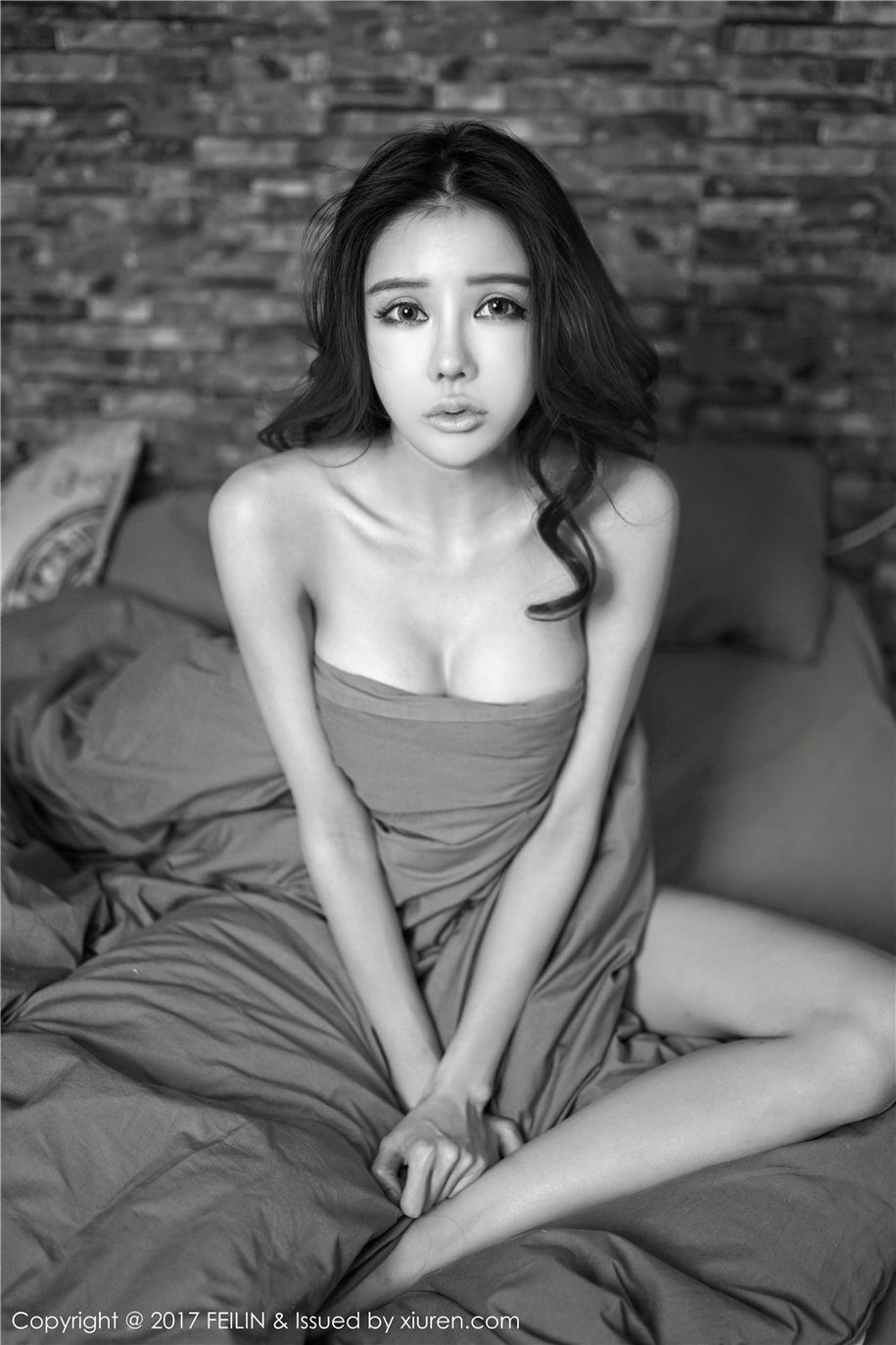 [嗲囡囡] 娇嫩网袜美女G干干性感翘臀大胆人体艺术喷火写真图片(第15页)