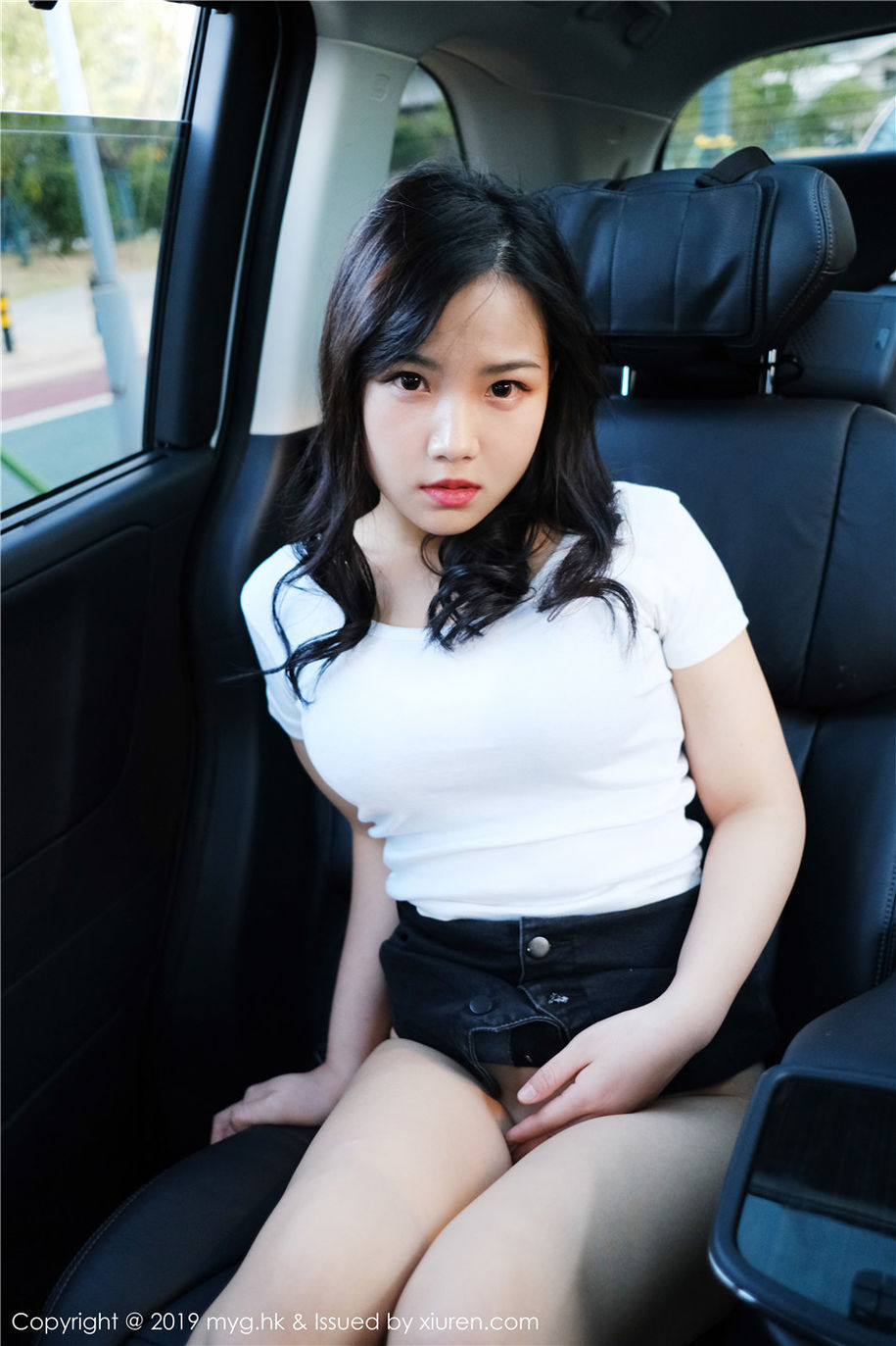 MyGirl美媛馆 养眼美女徐微微mia白嫩乳沟肥臀勾引写真福利图片(第12页)